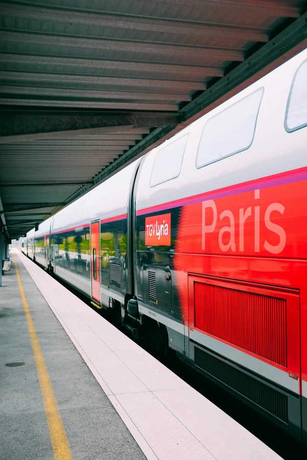 Découvrez les meilleurs bons plans train pour Paris